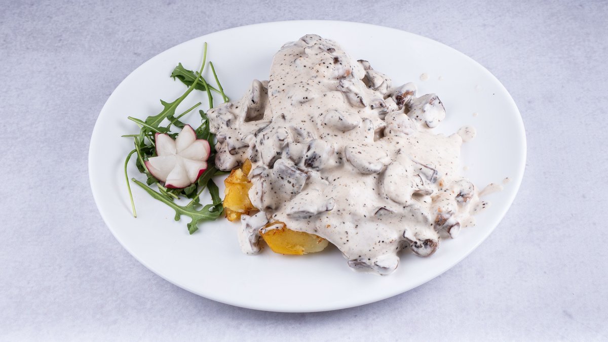 Пилешко во бел сос